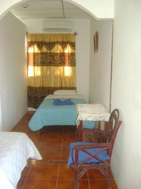Las Gardenias Hotel Puerto Villamil Exterior photo